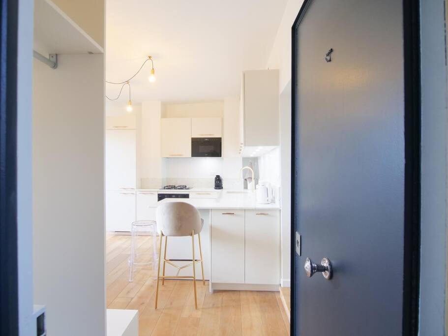 Апартаменты Charme Et Modernite Au Coeur Du Quartier St Louis Версаль Экстерьер фото
